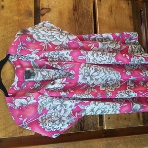 Worthington blouse size 1x.silky,lightweight  beautiful shades of pink and olive